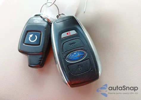 2017 Subaru Outback 2.5I Limited из США, поврежденный, VIN 4S4BSANC9H3362166